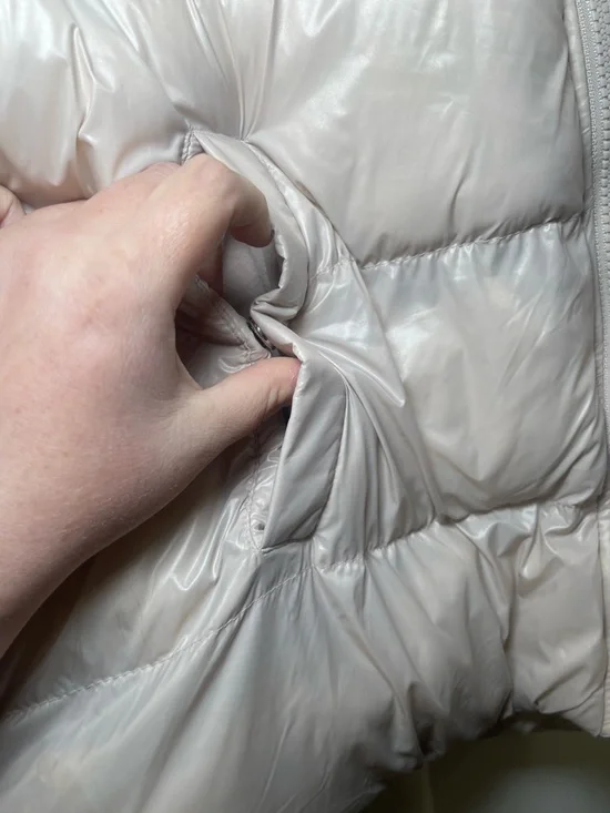 Old Navy Women’s Cream Colored Water-Resistant Quilted Puffer Jacket Size Large - Picture 8 of 13